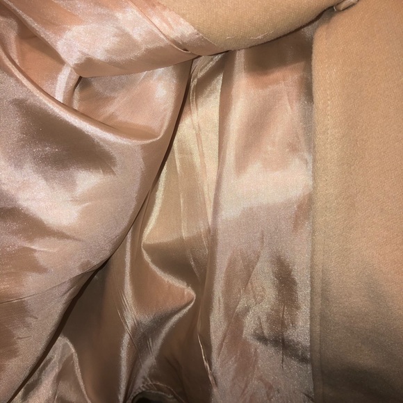 Gorgeous Ryu Lined Coat - Picture 4 of 4